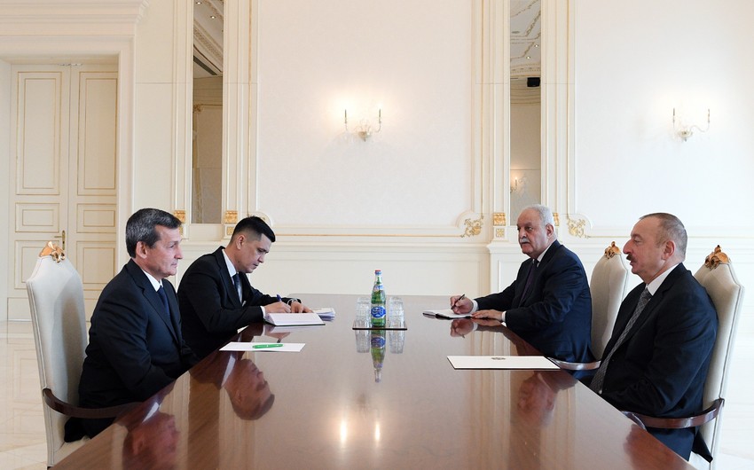Президент Азербайджана принял зампредседателя Кабинета министров Туркменистана