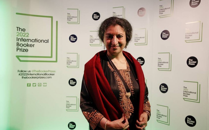Индианка Гитанджали Шри стала лауреатом Международной Букеровской премии