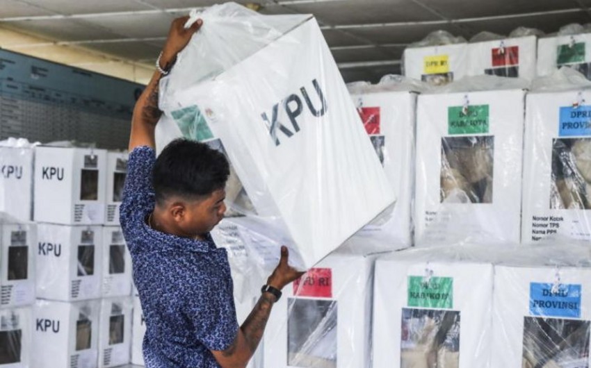 В Индонезии во время выборов скончались 69 человек от переутомления и аварий