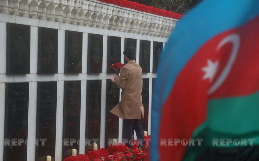 Азербайджанский народ чтит память шехидов 20 Января - ФОТОРЕПОРТАЖ