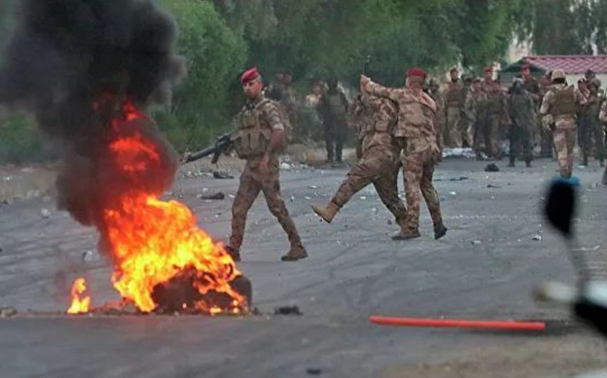 Премьер Ирака поручил направить спецназ против протестующих