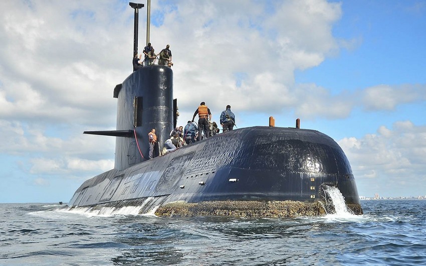 Пропавшая подводная лодка с 44 членами экипажа на борту попыталась выйти на связь