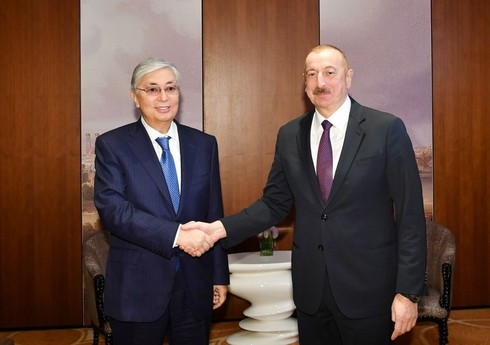 Президент Казахстана поздравил Ильхама Алиева