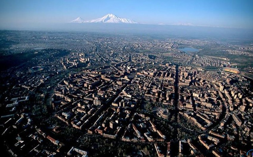 Population of Armenia decreased of 634,000 people