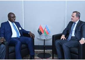 Azerbaijani FM mulls NAM co-op with Angolan colleague