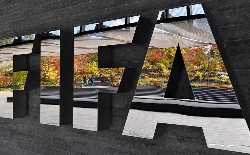 Вице-президенты ФИФА отстранены от футбольной деятельности на 90 дней