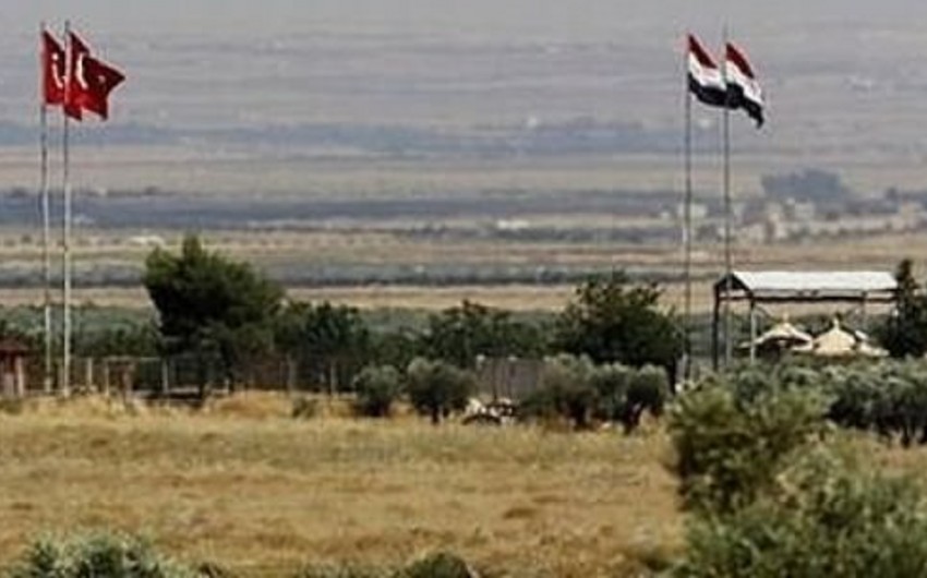 ​Асад и российские истребители разбомбили сирийские поселки на границе с Турцией