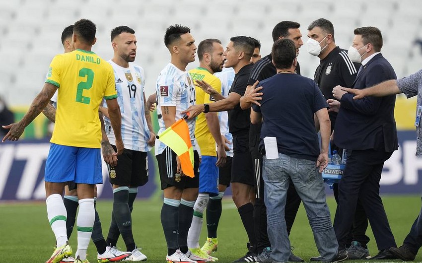 Встреча футбольных сборных Аргентины и Бразилии не будет доиграна