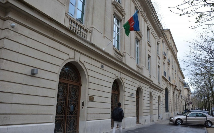 Посольство Азербайджана во Франции выступило с заявлением в связи с нападением армянских фанатиков
