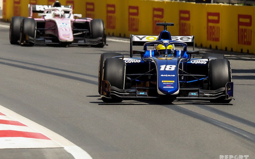 Formula-2 first race starts in Baku