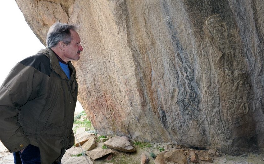 US Ambassador visits Gobustan National Historical-Artistic reserve