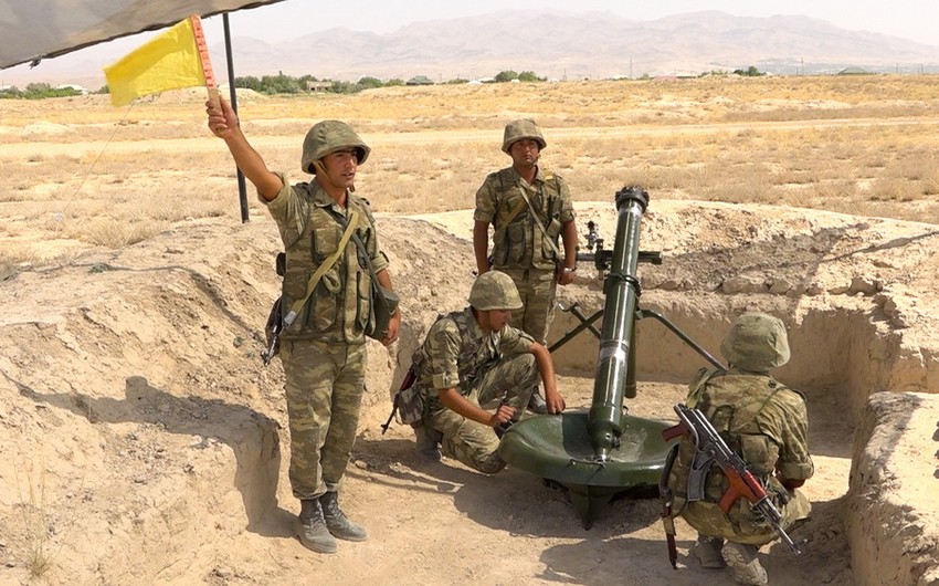 Əlahiddə Ümumqoşun Ordunun minaatan bölmələrində döyüş hazırlığı məşğələləri keçirilir