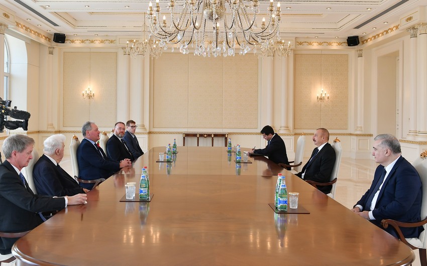 Ilham Aliyev receives head of British-Azerbaijani interparliamentary friendship group