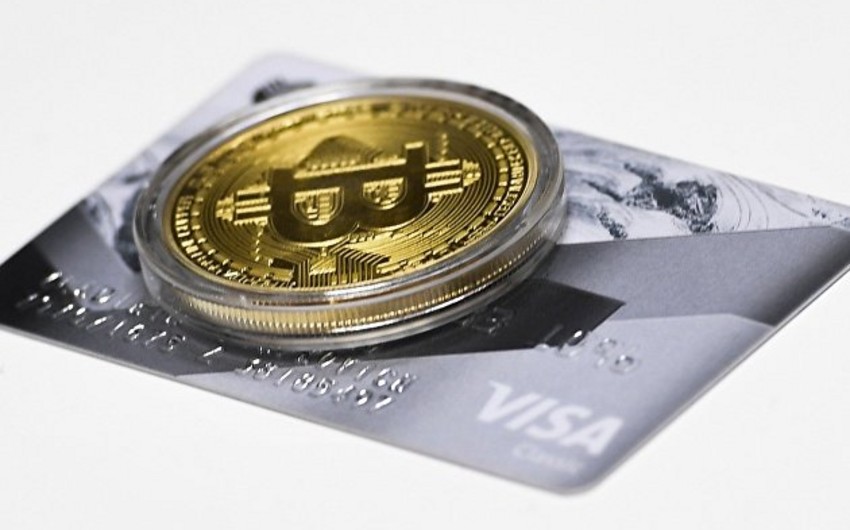 Cashback-ı bitkoinlə olan ilk bank kartı buraxılıb