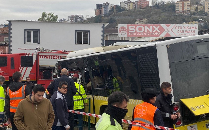 19 wounded as tram collides with bus in Istanbul