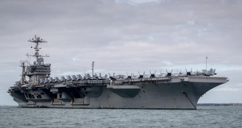 Йеменские хуситы ударили по авианосцу США USS Harry S. Truman