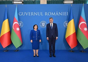 Azerbaijani speaker meets Romanian PM