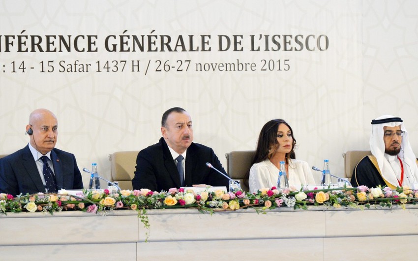 Президент Ильхам Алиев принимает участие в работе XII сессии Генеральной конференции ИСЕСКО