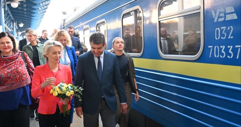 EC chief arrives in Kyiv