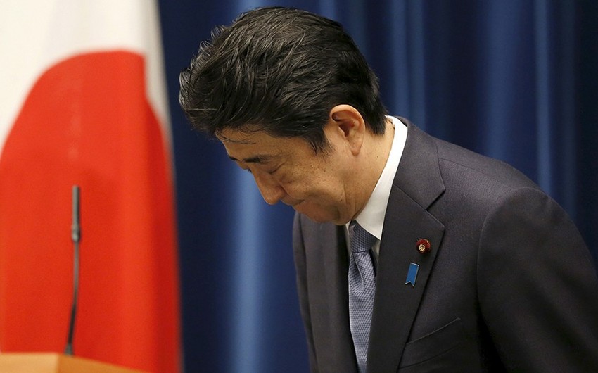Японский премьер публично извинился перед депутатом от оппозиции за реакцию на ее критику