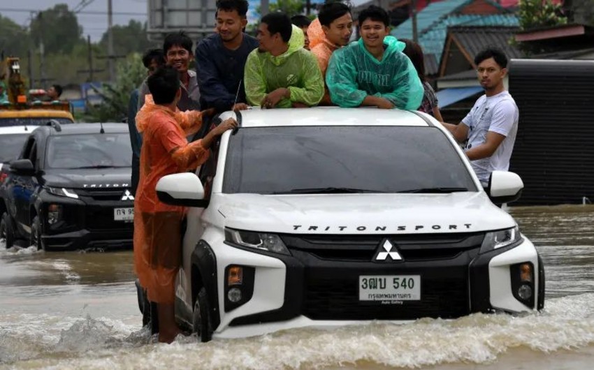 Число жертв наводнения на юге Таиланда достигло семи человек