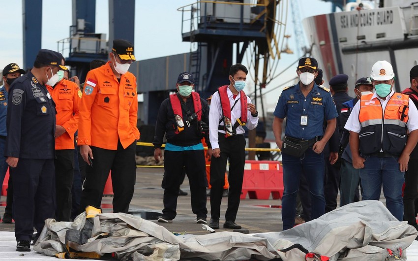 Найдены черные ящики упавшего индонезийского самолета