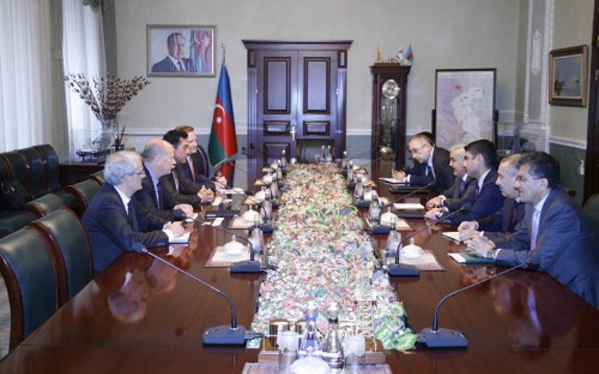 ​SOCAR President receives delegation of 'Amec Foster Wheeler' company