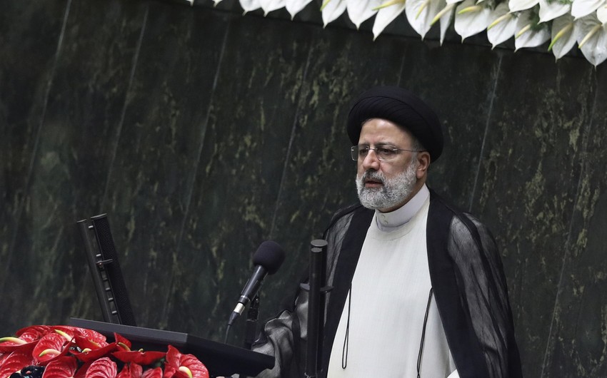 İran prezidenti əsas dövlət postlarına təyinatlar edib