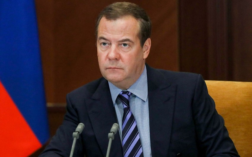 Медведев: Действия Запада повышают вероятность начала мировой войны