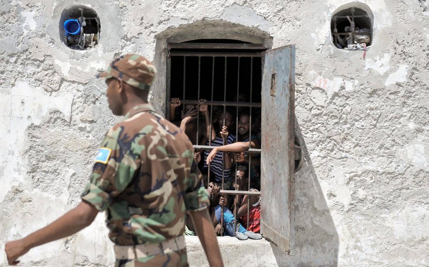 Nigerian prison break, hundreds freed 