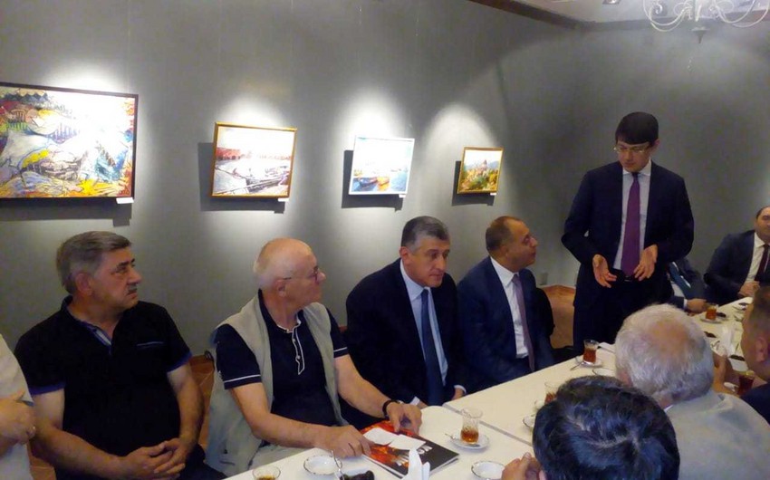 Azərbaycan Diasporla İş üzrə Dövlət Komitəsinin sədri Gürcüstan ziyalıları ilə görüşüb