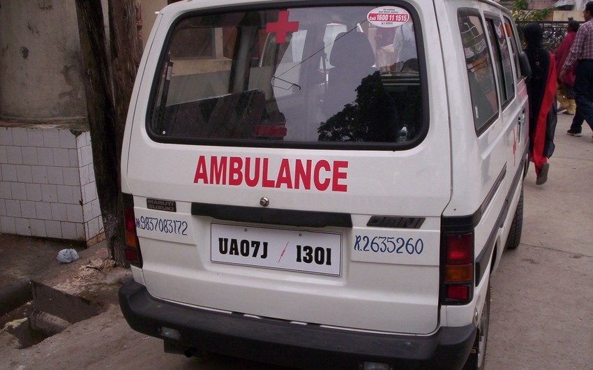 Hindistanda avtobusun yük maşını ilə toqquşması nəticəsində 13 nəfər ölüb