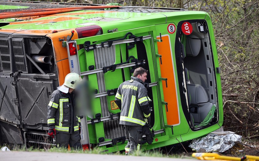 Almaniyada turist avtobusu aşıb, 5 nəfər ölüb, 50 nəfər xəsarət alıb