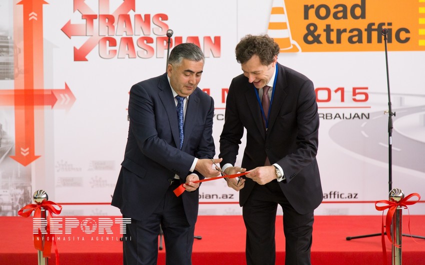В Баку открылась Международная выставка транспорта