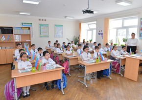 Azerbaijan extends term of classes suspension at schools