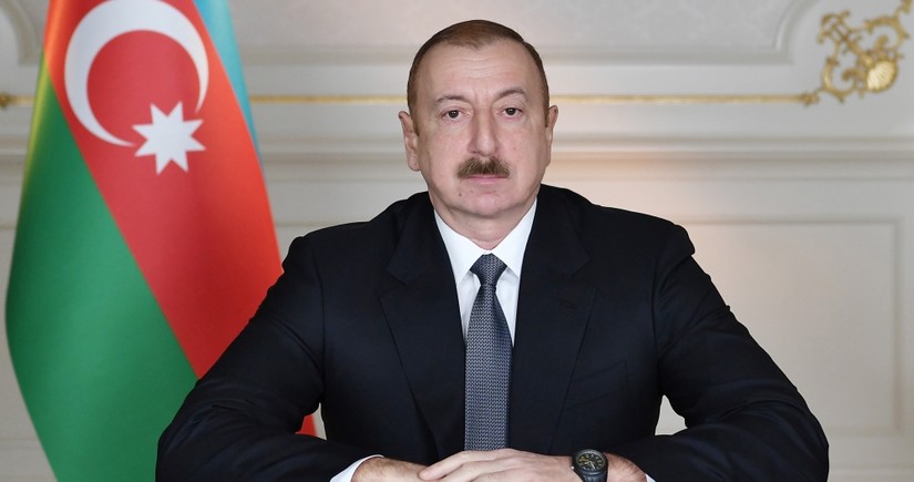 İlham Əliyev: Makron Azərbaycana zərər verməkdənsə, Fransanın beynəlxalq reytinqinin aşağı düşməsi barədə düşünsün