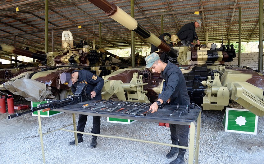 Azerbaijan Army transfers weapons and equipment into autumn-winter operation mode