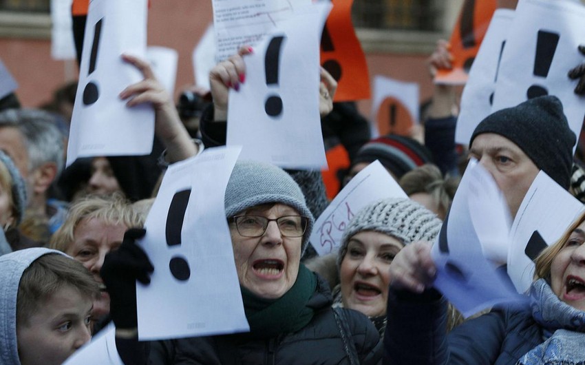 В Варшаве проходит массовая забастовка учителей