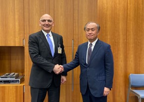 Эльчин Амирбеков встретился с советником премьер-министра Японии 