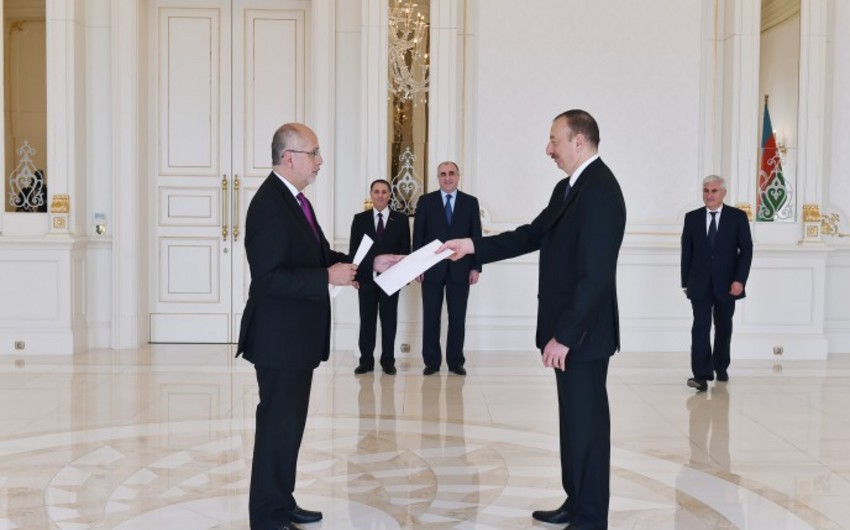 President Ilham Aliyev receives credentials of newly-appointed Mexican Ambassador