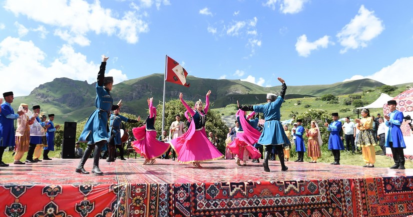 “Qərbi Azərbaycana qayıdış” festivalı bədii hissə ilə davam edib