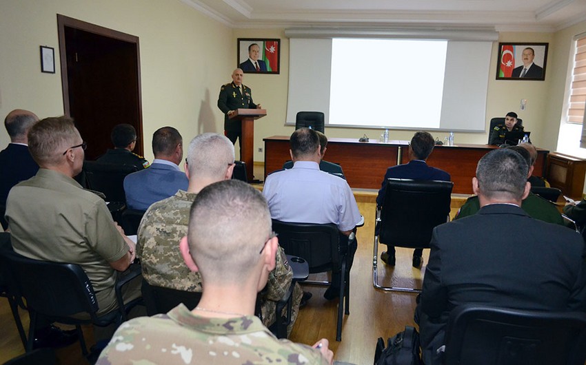Azərbaycandakı hərbi attaşelər Qarabağdakı antiterror tədbirləri barədə məlumatlandırılıb