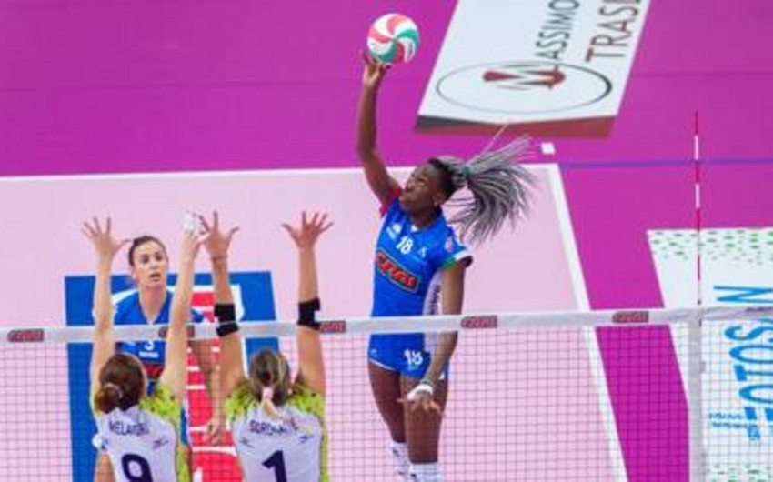 Italian woman volleyball player ties scoring record in game - VIDEO