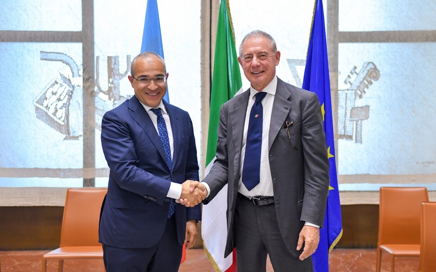 Azerbaijan explores joint economic activities with Italian companies