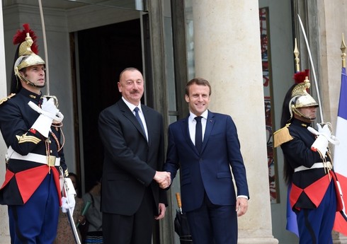 Состоялся телефонный разговор между Президентами Азербайджана и Франции