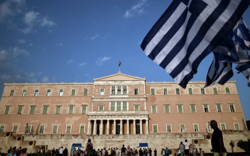 СМИ: Внеочередные парламентские выборы в Греции пройдут 20 сентября