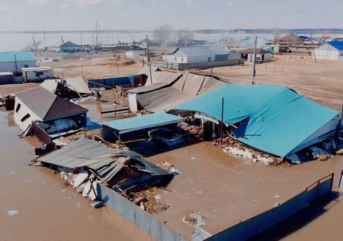 Число эвакуированных из-за паводков в Казахстане превысило 14 тысяч