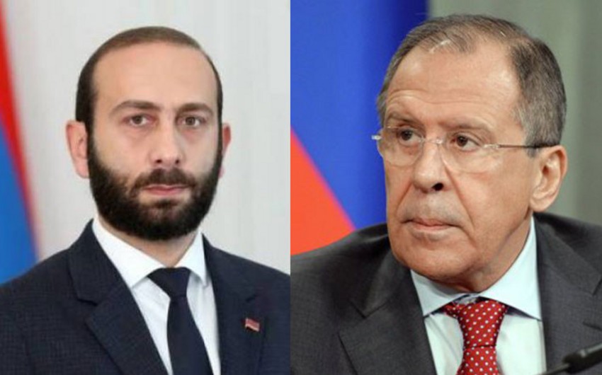 Armenian, Russian FMs discuss transfer of Karabakh minefield maps to Baku