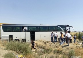 Baku-Tbilisi passenger bus collided with Kamaz , about 30 passengers injured - PHOTO