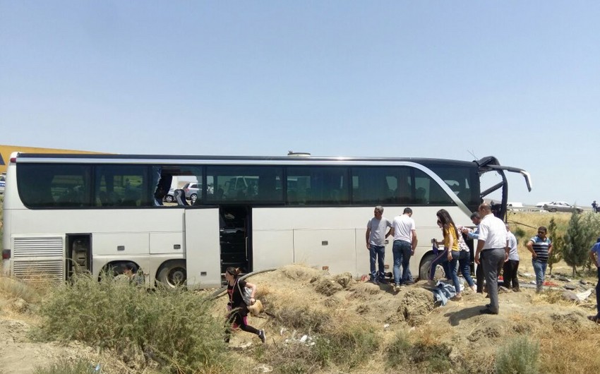 Tbilisi-Bakı sərnişin avtobusunda xəsarət alanlardan 17 nəfərin adı məlum olub - FOTO - YENİLƏNİB-3